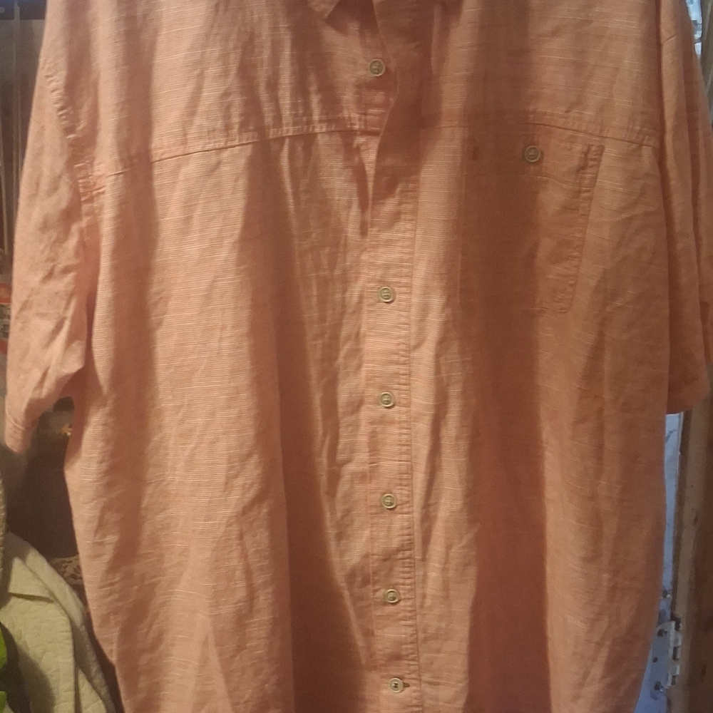 Izod Men's Button-Down Shirt in Soft Pink